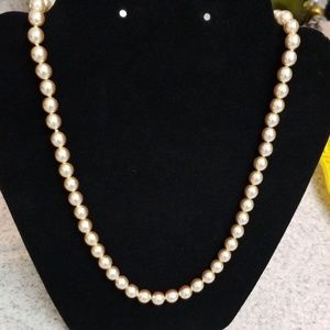Champagne Vintage 60s Faux Pearls